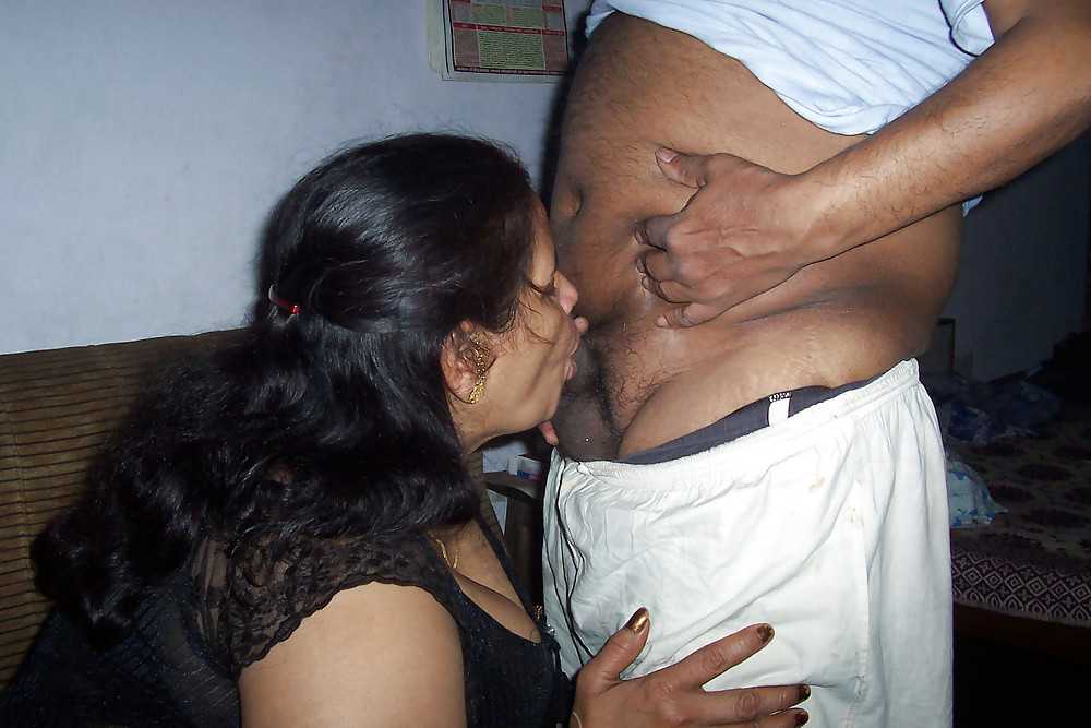 Indian bbw aunty with huge boobs