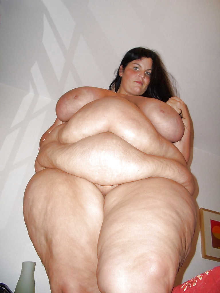 BBW chubby supersize big tits huge ass women 10